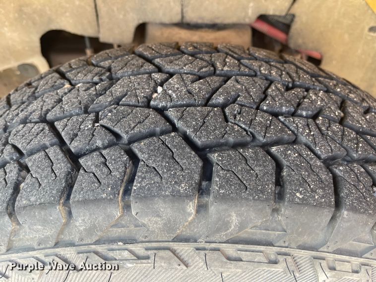 image for item FV9268 2006 GMC Savana G3500  school bus