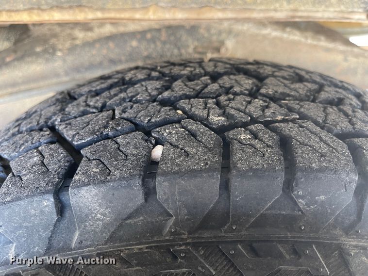 image for item FV9268 2006 GMC Savana G3500  school bus