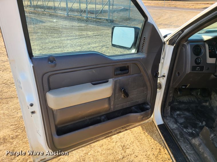 image for item IF9346 2010 Ford F150  pickup truck