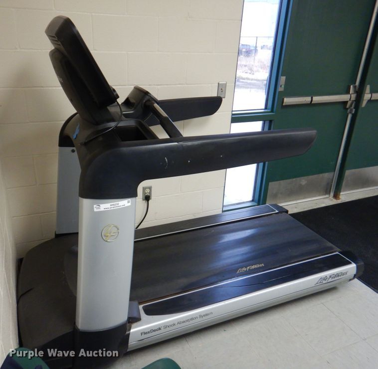 image for item IH9232 Life Fitness flex deck treadmill