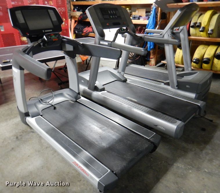 image for item IH9235 (3) Life Fitness 95T flex deck treadmills