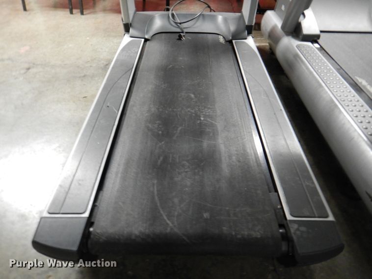 image for item IH9235 (3) Life Fitness 95T flex deck treadmills