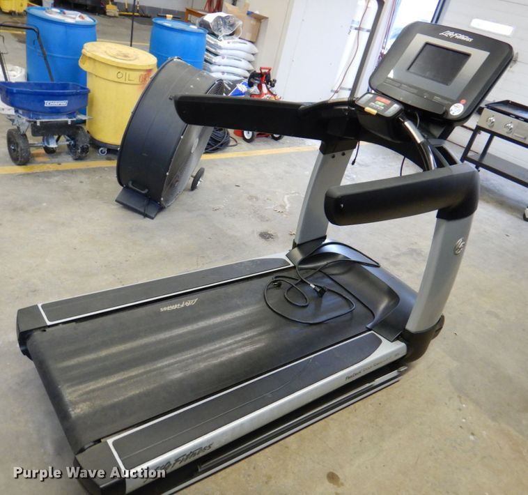 image for item IH9236 Life Fitness treadmill