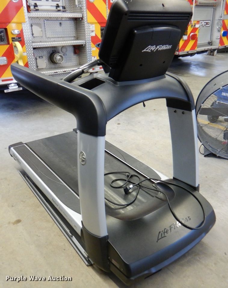 image for item IH9236 Life Fitness treadmill