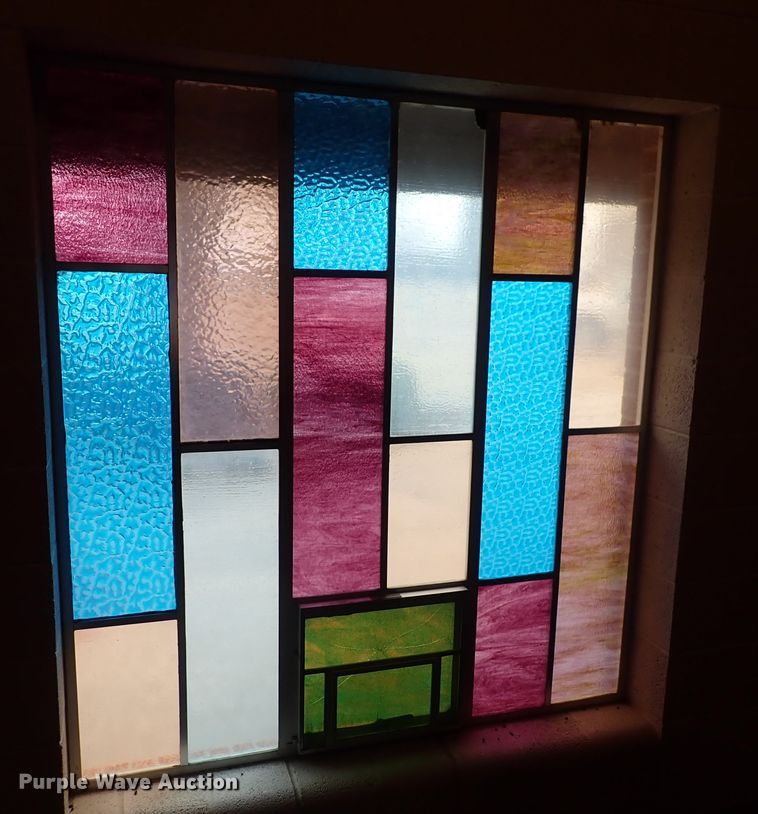 image for item IH9681 (5) stained glass windows