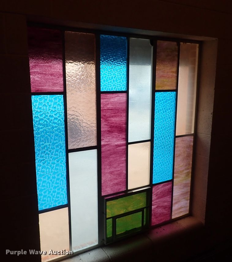 image for item IH9681 (5) stained glass windows
