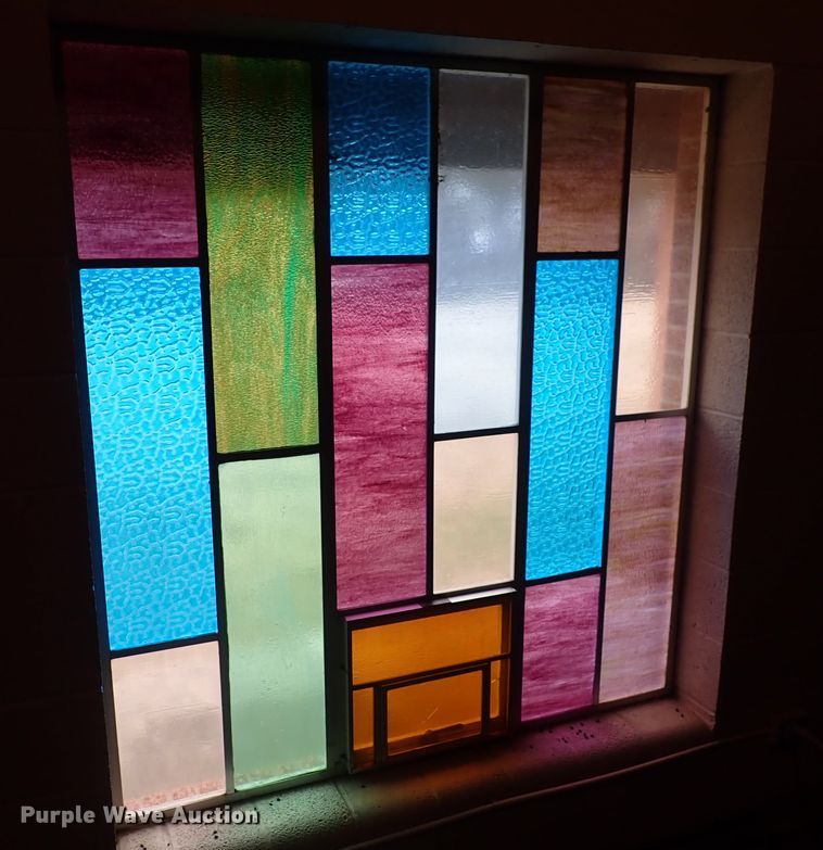 image for item IH9681 (5) stained glass windows