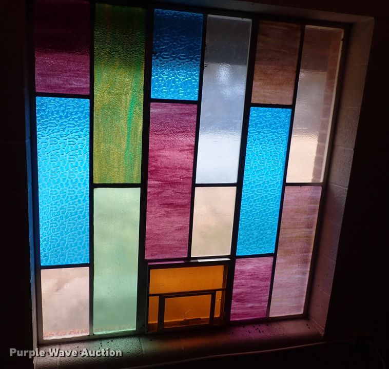 image for item IH9681 (5) stained glass windows