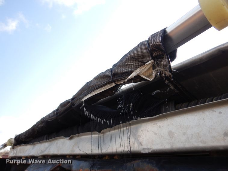 image for item IM9660 2004 International 7600  dump truck