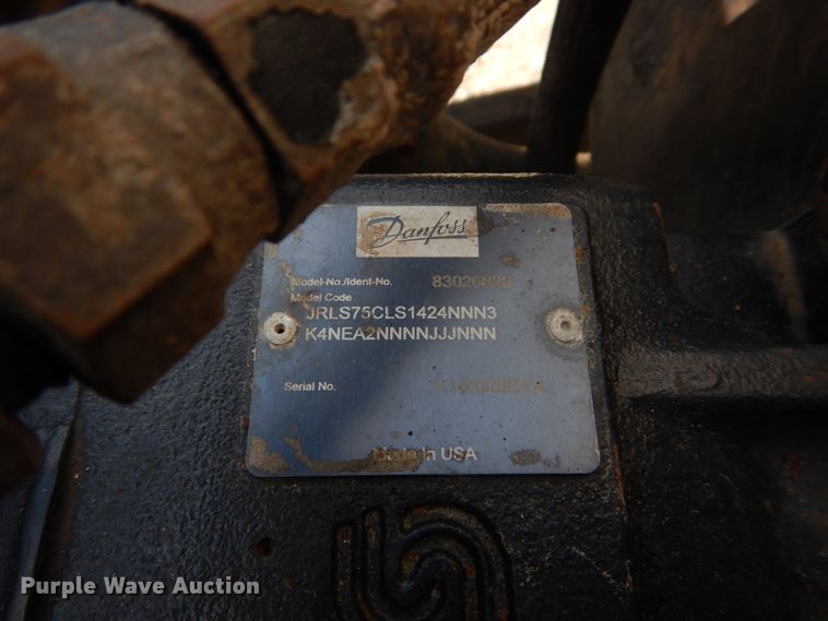 image for item IM9660 2004 International 7600  dump truck