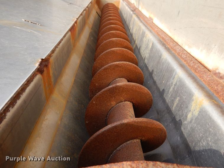 image for item IM9660 2004 International 7600  dump truck