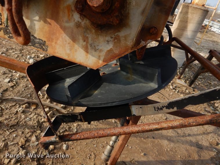 image for item IM9660 2004 International 7600  dump truck