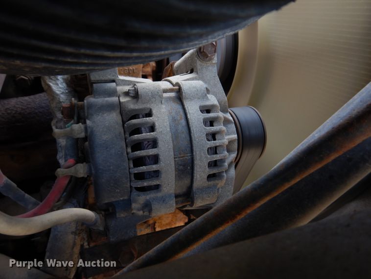 image for item IM9660 2004 International 7600  dump truck