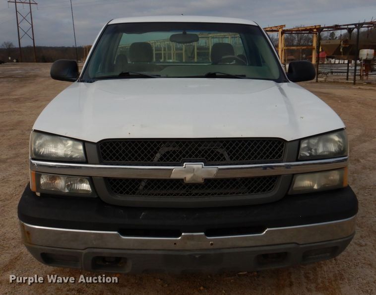 image for item IM9662 2003 Chevrolet Silverado 1500  pickup truck