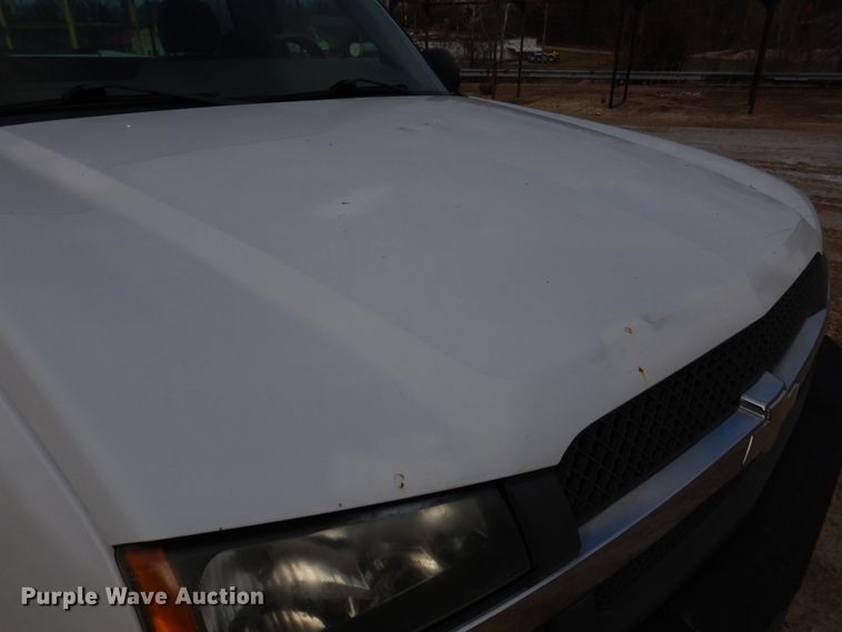 image for item IM9662 2003 Chevrolet Silverado 1500  pickup truck