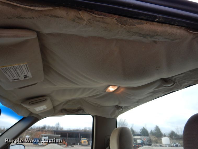 image for item IM9662 2003 Chevrolet Silverado 1500  pickup truck