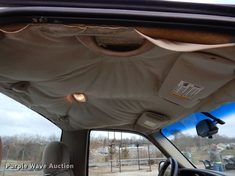 image for item IM9662 2003 Chevrolet Silverado 1500  pickup truck