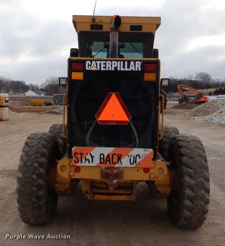 image for item IM9663 2005 Caterpillar 12H  motor grader