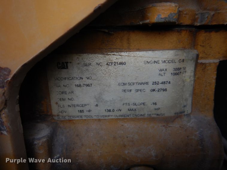 image for item IM9663 2005 Caterpillar 12H  motor grader