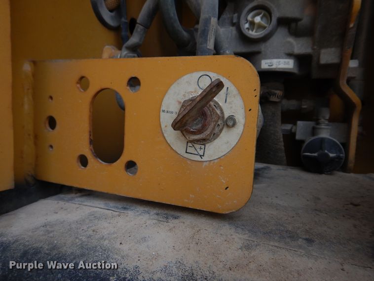 image for item IM9663 2005 Caterpillar 12H  motor grader