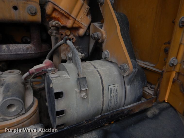 image for item IM9663 2005 Caterpillar 12H  motor grader