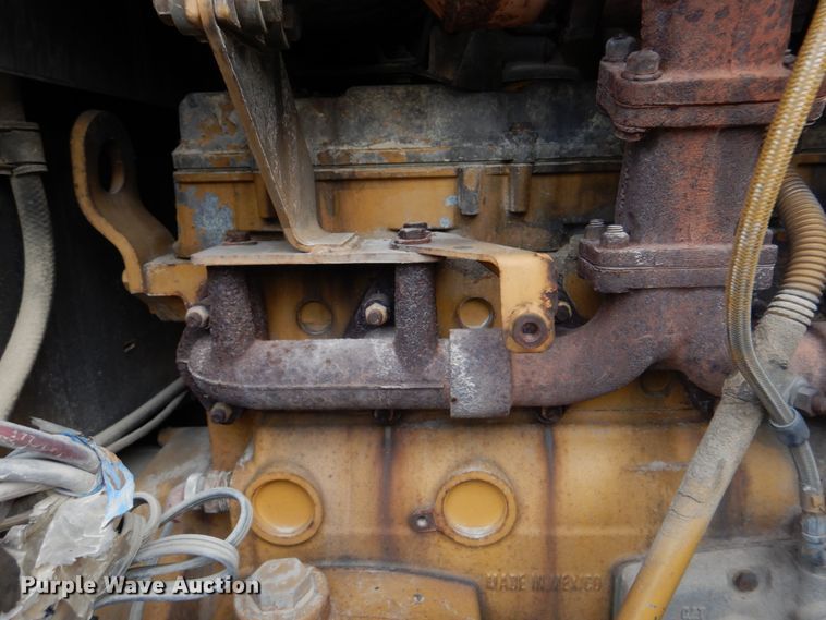 image for item IM9663 2005 Caterpillar 12H  motor grader