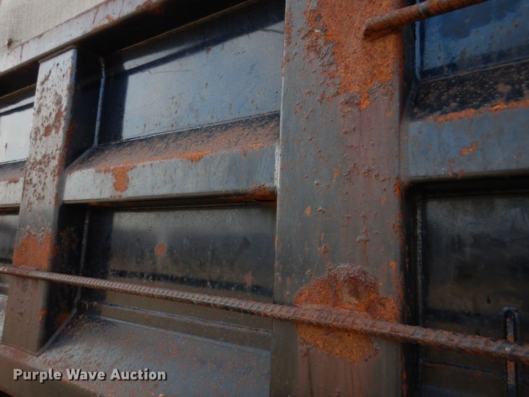 image for item IM9664 2004 International 7600  dump truck