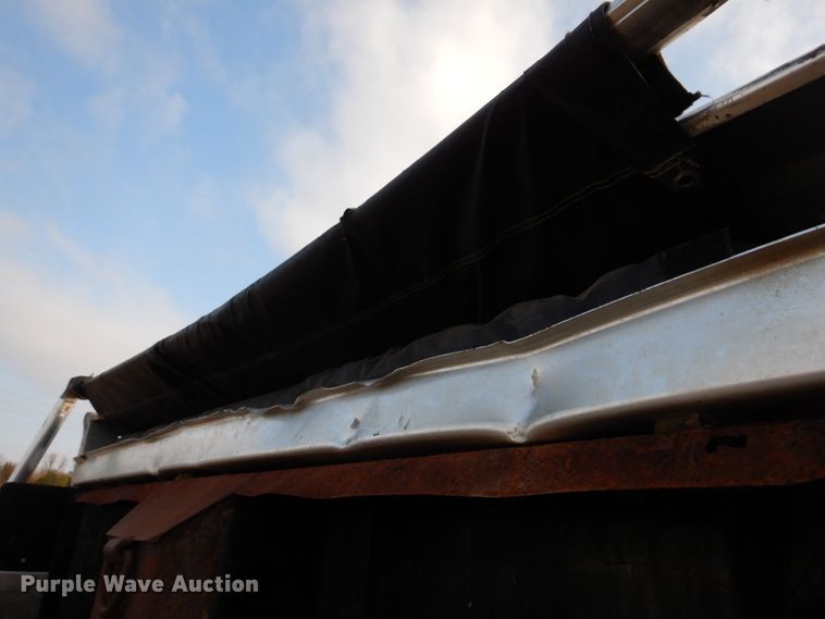 image for item IM9664 2004 International 7600  dump truck