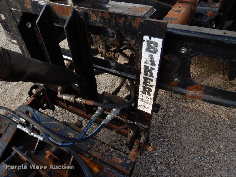 image for item IM9664 2004 International 7600  dump truck