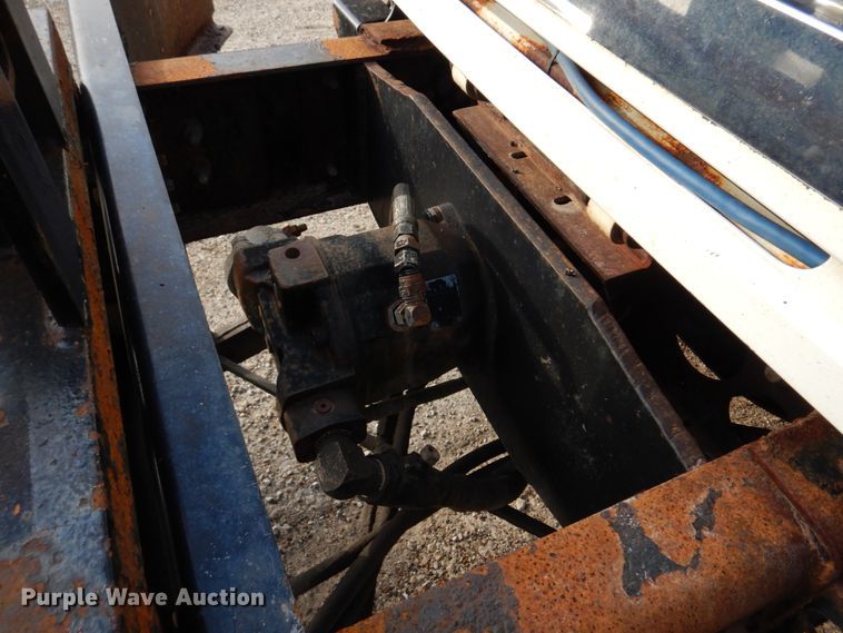 image for item IM9664 2004 International 7600  dump truck