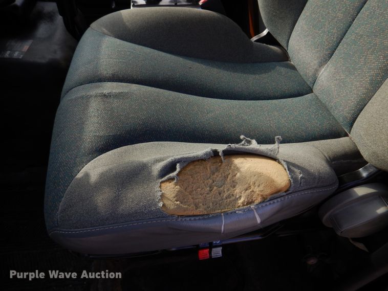 image for item IM9664 2004 International 7600  dump truck