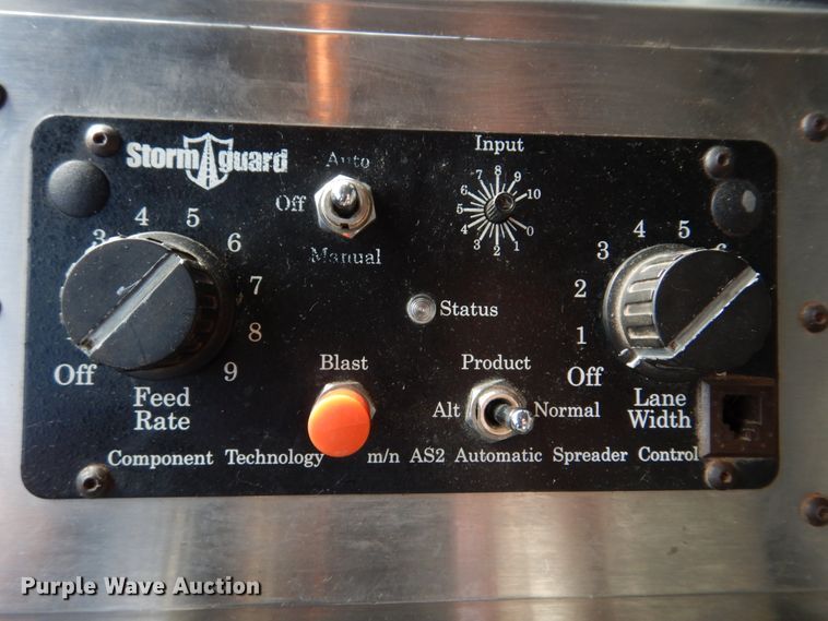 image for item IM9664 2004 International 7600  dump truck