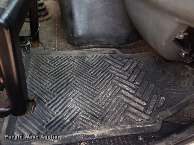 image for item IM9664 2004 International 7600  dump truck