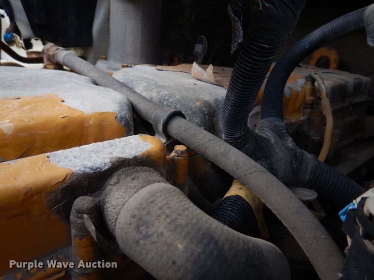 image for item IM9664 2004 International 7600  dump truck