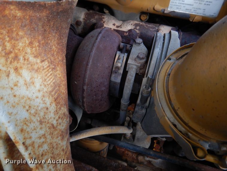 image for item IM9664 2004 International 7600  dump truck