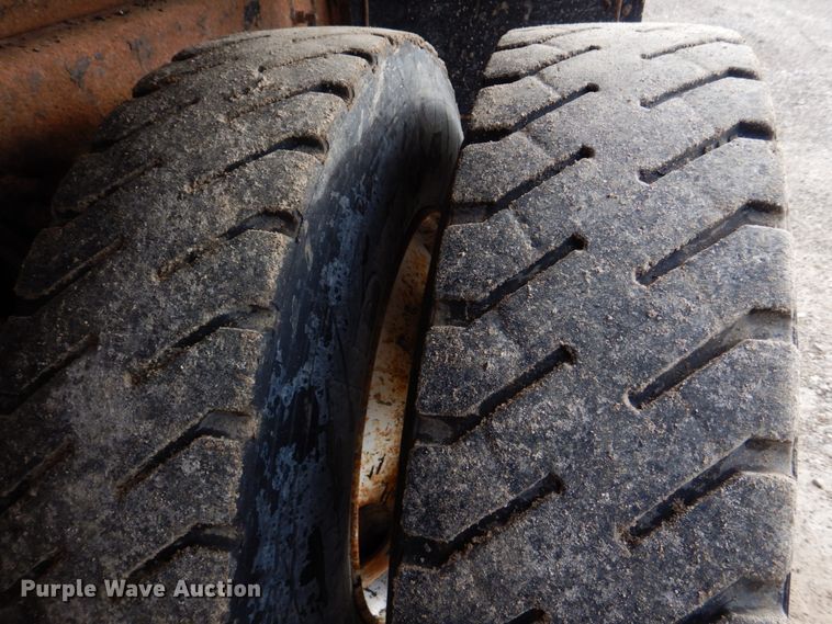 image for item IM9664 2004 International 7600  dump truck