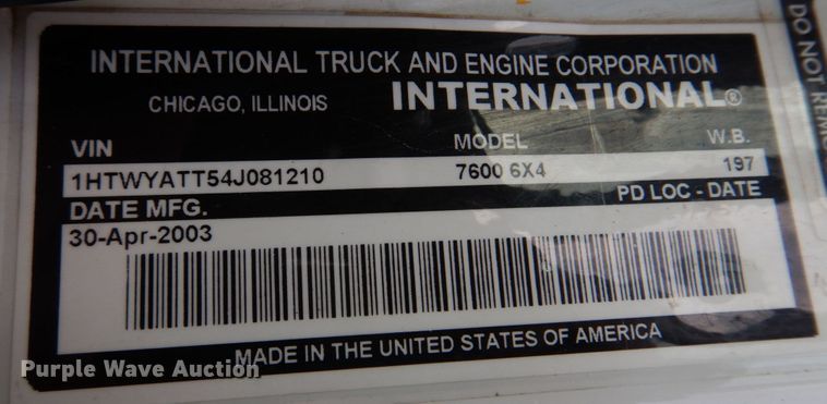 image for item IM9664 2004 International 7600  dump truck