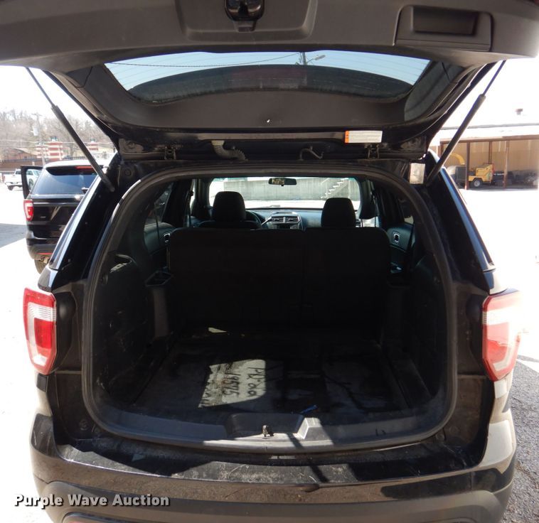 image for item IM9666 2016 Ford Explorer Police Interceptor  SUV