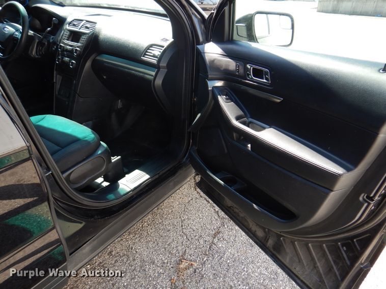 image for item IM9666 2016 Ford Explorer Police Interceptor  SUV