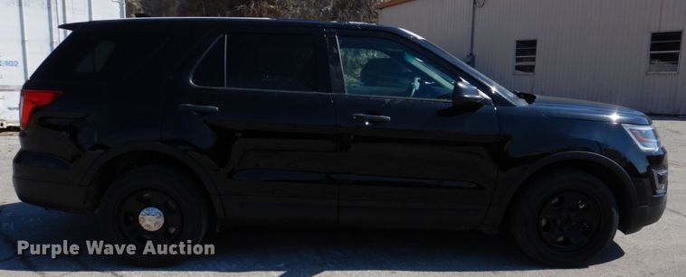 image for item IM9667 2017 Ford Explorer Police Interceptor  SUV