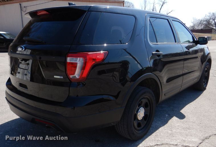 image for item IM9667 2017 Ford Explorer Police Interceptor  SUV