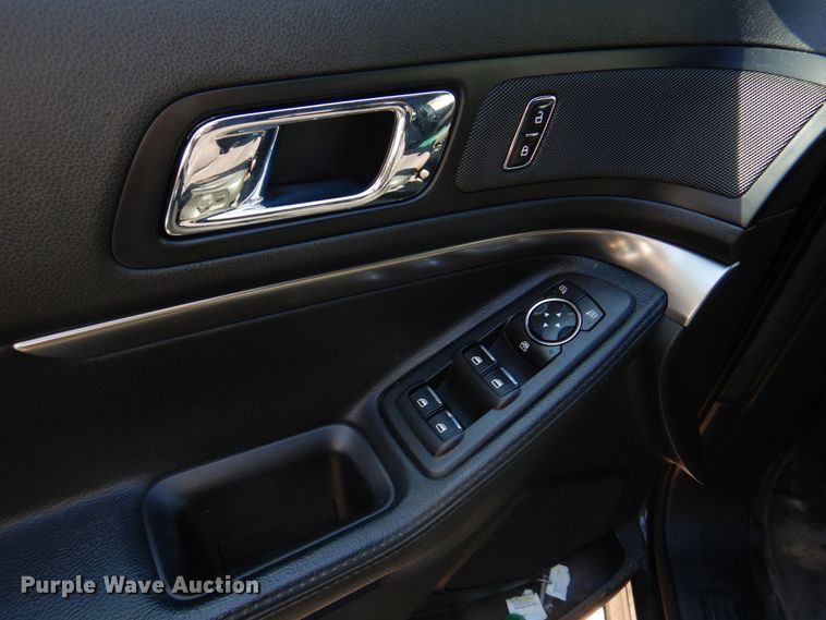 image for item IM9667 2017 Ford Explorer Police Interceptor  SUV