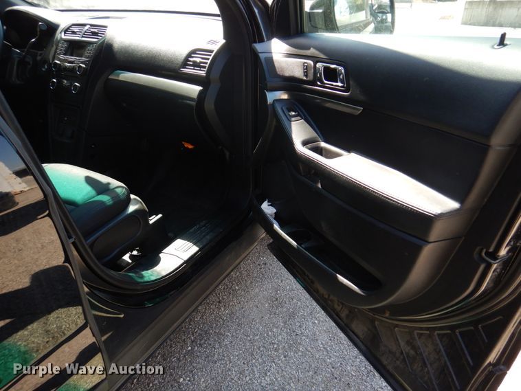 image for item IM9667 2017 Ford Explorer Police Interceptor  SUV