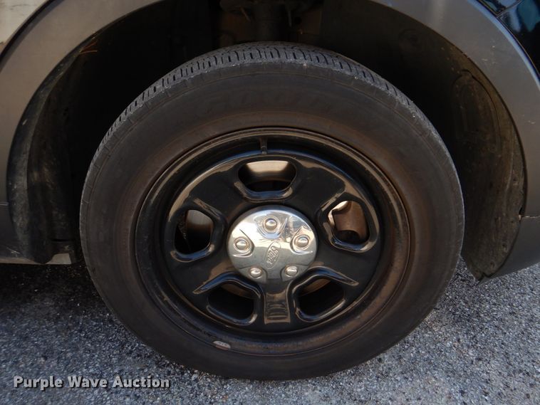 image for item IM9668 2016 Ford Explorer Police Interceptor  SUV