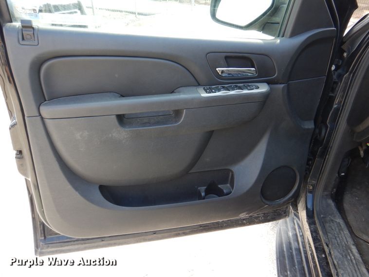 image for item IM9669 2013 Chevrolet Tahoe Police  SUV