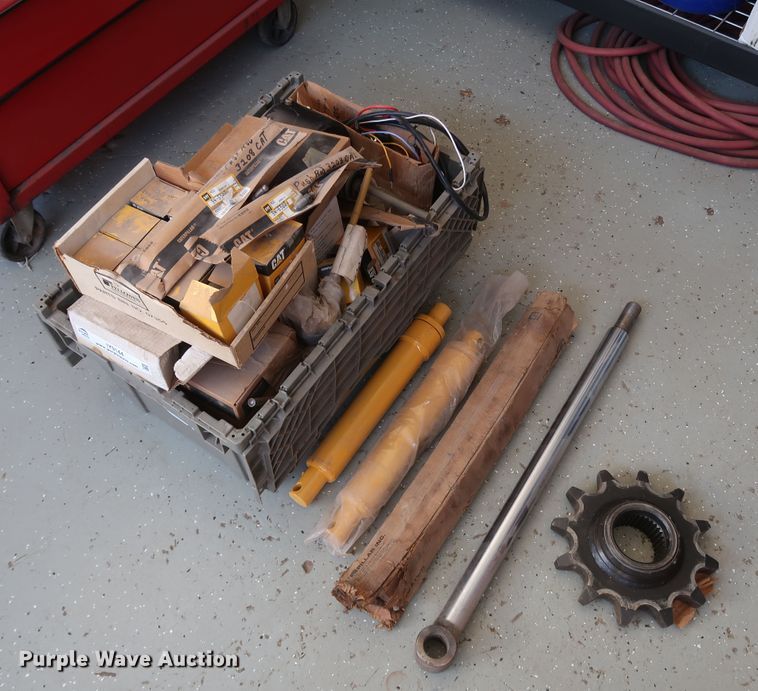 image for item IY9144 Caterpillar 950 series wheel loader parts