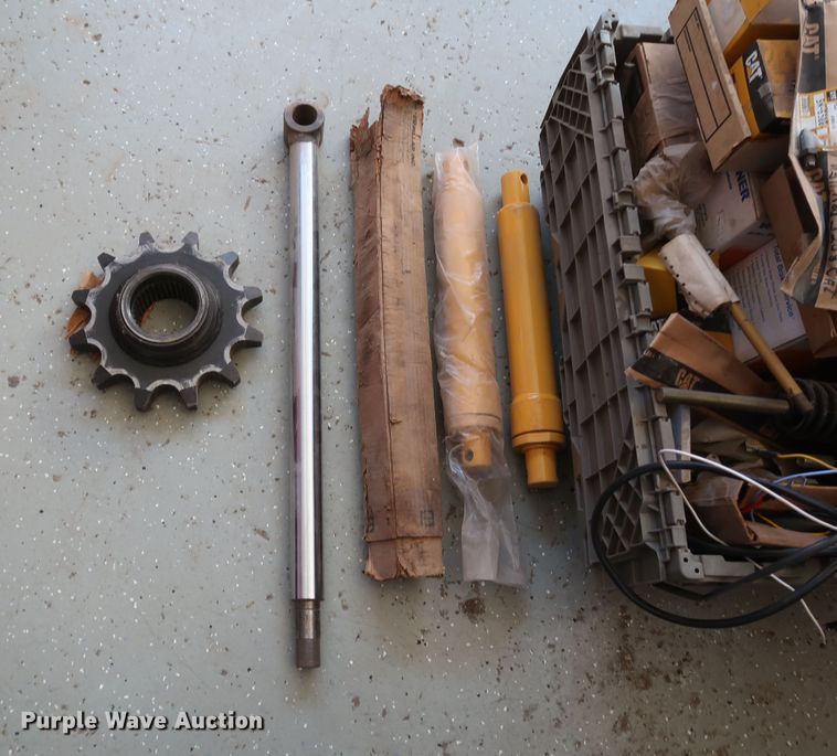 image for item IY9144 Caterpillar 950 series wheel loader parts