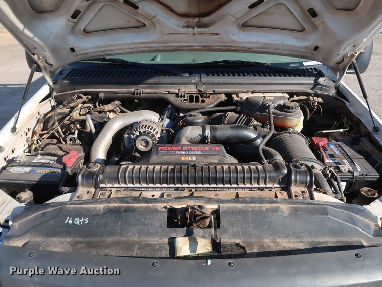 image for item IY9145 2005 Ford F450 Super Duty XL  Crew Cab flatbed truck