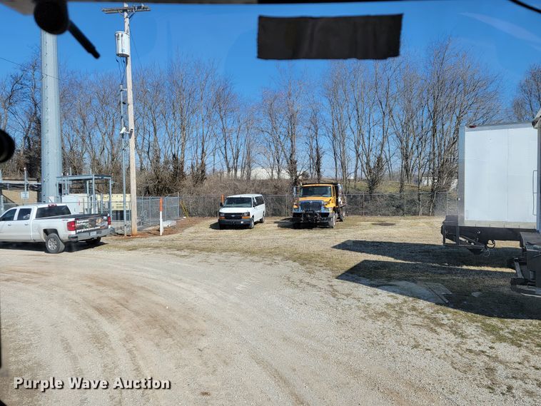 image for item JE9925 New Holland TS6.110  MFWD tractor