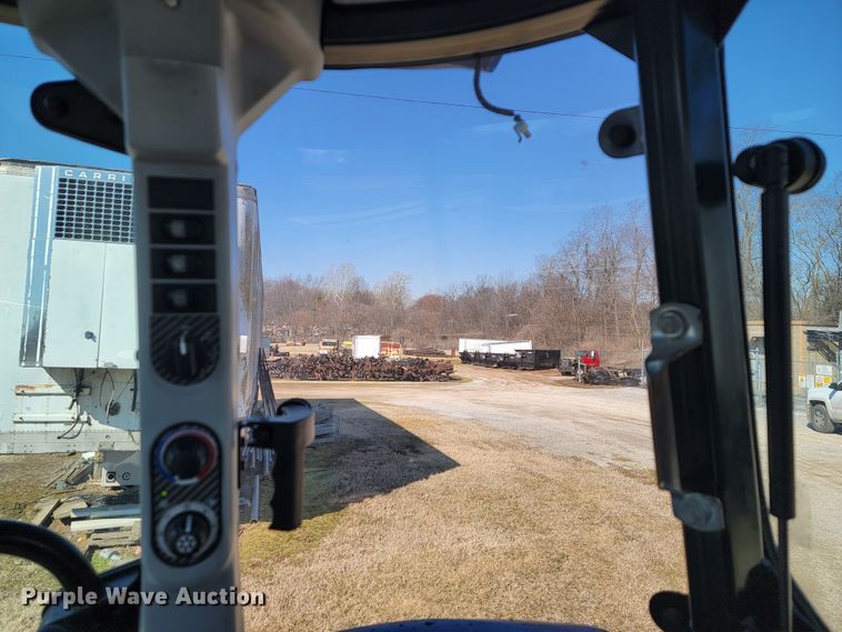 image for item JE9925 New Holland TS6.110  MFWD tractor